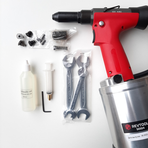 Пневмогидравлический заклепочник RIV504 для вытяжных заклепок 40-64 мм